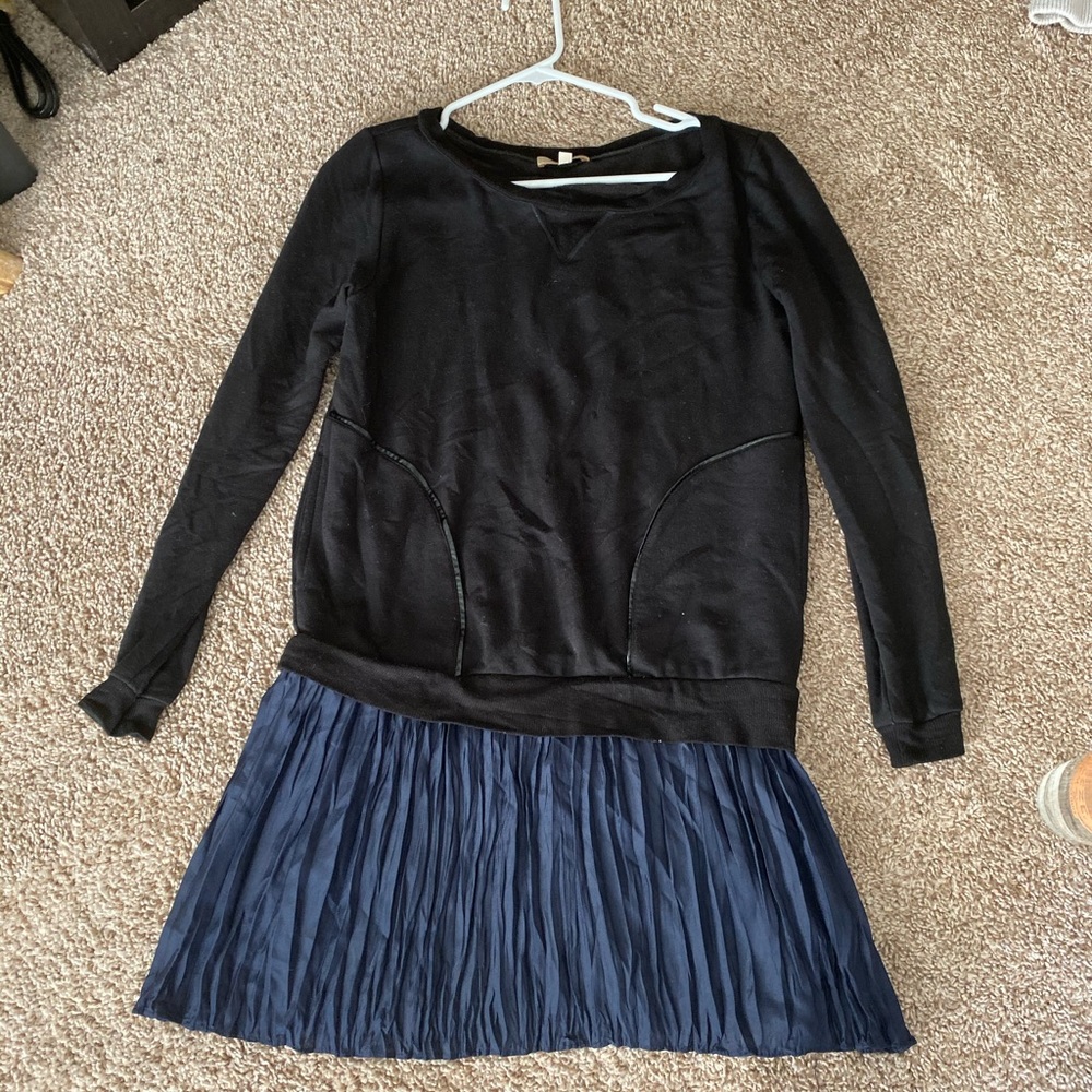 Anthropologie sweatshirt dress with ruffle hem.